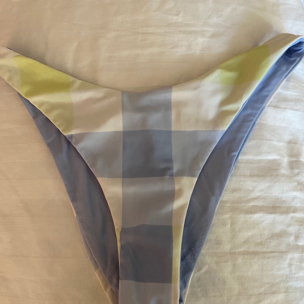 Bikini bottoms